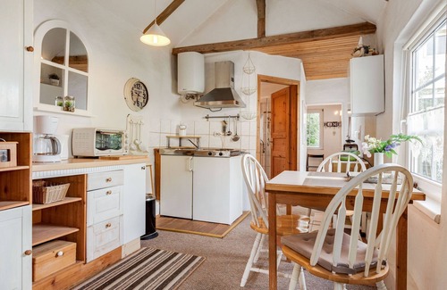 Pepelow House | Beautiful Holiday Home in Pepelow near Sea