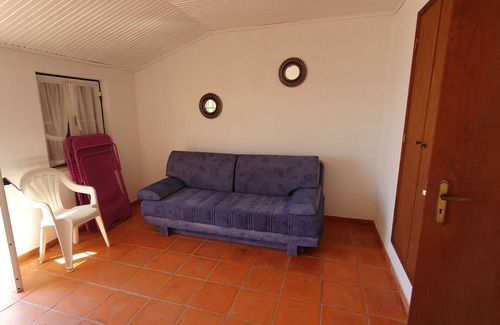 Mina do Azeiche House | BEAUTIFUL HOLIDAY HOME NEAR PAREDES WITH POOL AND DIRECT BEACH ACCESS