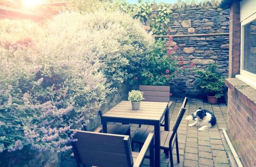 Berwick-upon-Tweed Cottage | Beautiful Holy Island of Lindisfarne: Dog Friendly Peaceful Retreat.