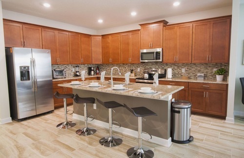 Kissimmee Villa | Beautiful Home, 6-Bdrms, 5-Baths, Very Near Disney, Private Pool and Spa