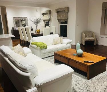 Reservoir House | Beautiful Home
