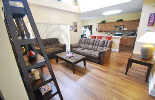 Highgate Park House | Beautiful Home Close to Disney World