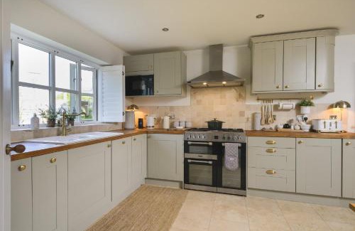 Lydford-on-Fosse House | Beautiful Home & Garden in Somerset Countryside