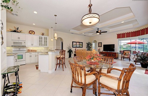 Riverwood House | Beautiful Home In Riverwood Golf and Country Club Gated Community