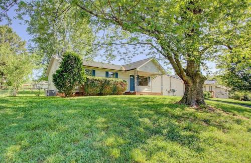 Clarksville House | Beautiful home in a nice place