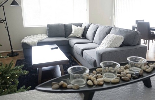 Ocean View Hills House | Beautiful home in a safe and quiet neighborhood near freeways!