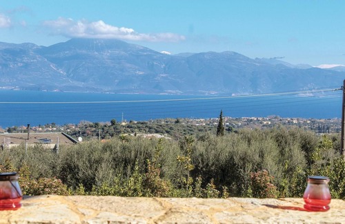 Ziria House | Beautiful home in Aigio