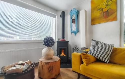 Baarland House | Beautiful Home In Baarland With Wifi