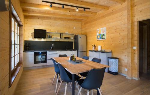 Municipality of Plaski House | Beautiful Home In Donje Taboriste