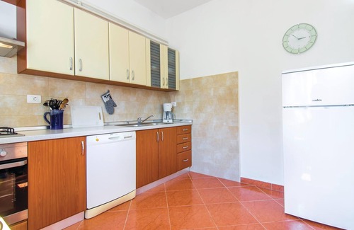 Krsan House | Beautiful home in Krsan with WiFi