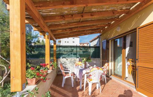 Liznjan House | Beautiful Home In Liznjan With Wifi