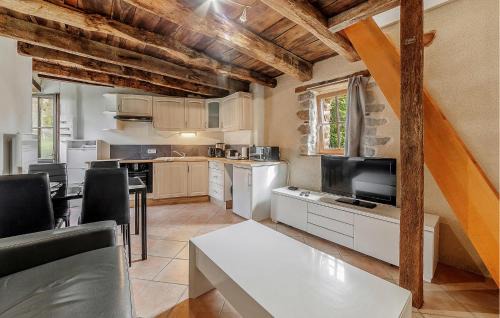 Mont-Dol House | Beautiful Home In Mont-Dol With Wifi