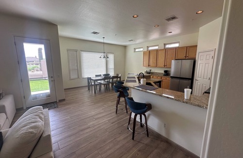 Legend Trail House | Beautiful home in North Scottsdale on Golf Course!