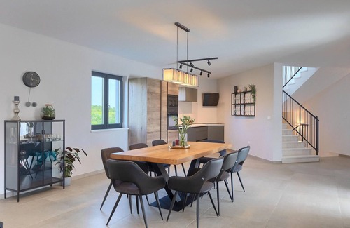 Visnjan House | Beautiful home in Porec