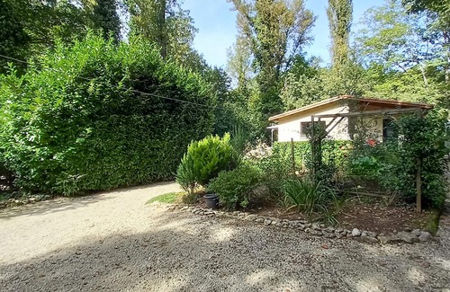 Pradines House | Beautiful home in Pradines with kitchen