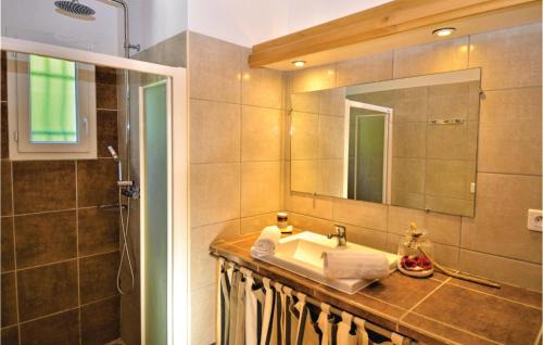 Raphele-les-Arles House | Beautiful Home In Raphèle-Lès-Arles