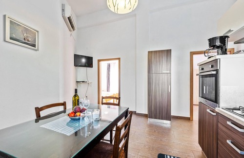 Razanj House | Beautiful home in Razanj with WiFi