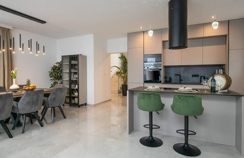 Rebici House | Beautiful home in Rebici