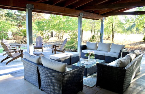 Junction House | Beautiful home in Redding!