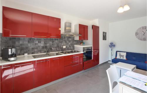 Cava dʼAliga House | Beautiful Home In Scicli With Kitchen