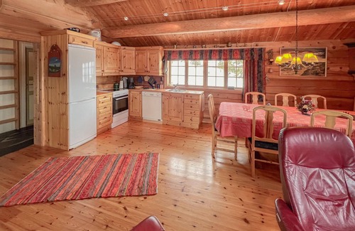 Skeikampen House | Beautiful home in Svingvoll with sauna