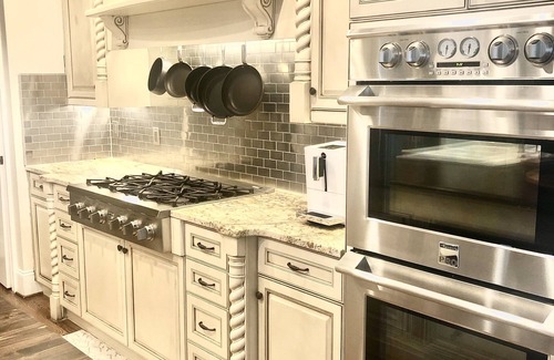 Greensboro House | Beautiful home in upscale quiet neighborhood