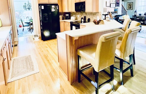 Greensboro House | Beautiful Home in Upscale Neighborhood - Beautiful Outdoor Space