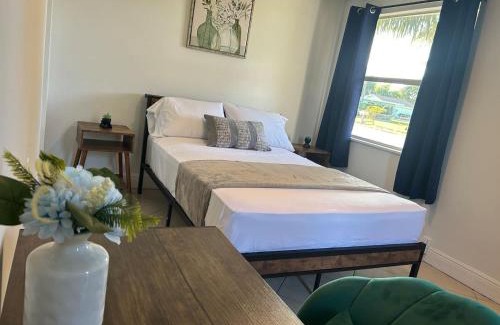Westgate House | Beautiful home in West Palm - 5 min to Airport