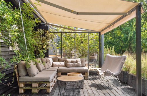 Holloselund House | Beautiful home in Vejby with WiFi