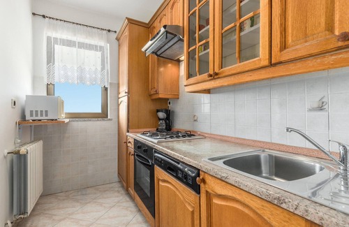 Visnjan House | Beautiful home in Visnjan with WiFi