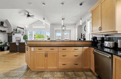 Southwest Mission House | Beautiful Home Kelowna