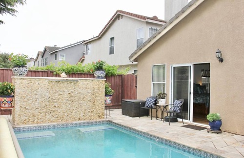 Salinas House | Beautiful home, near the Monterey Bay, Carmel & Pebble Beach