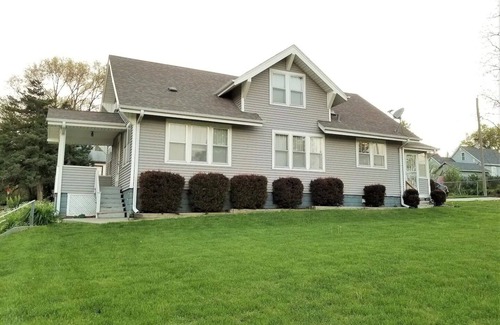 Omaha House | Beautiful Home near Zoo/College World Series/Downtown