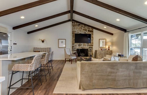 Northport House | Beautiful Home on Lake Tuscaloosa