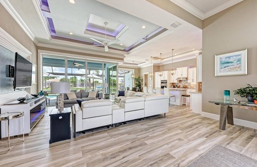 Punta Gorda House | Beautiful home on the canal. You can watch the manatees!