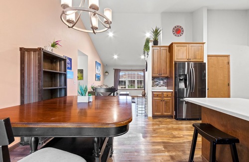 De Pere House | Beautiful home only 15 minutes from Lambeau Field