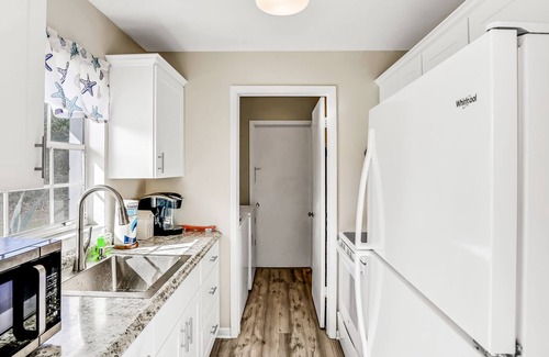 Saint Augustine Shores House | Beautiful home with fenced yard, central AC, & washer/dryer - snowbirds welcome