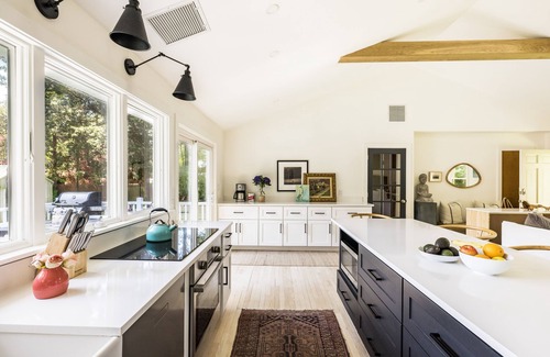 Clearwater Beach House | Beautiful home with gunite heated pool, walk to bay beach club!
