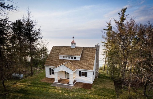 Gills Rock House | Beautiful Home with specatcular views of Garrett Bay and Gills Rock!
