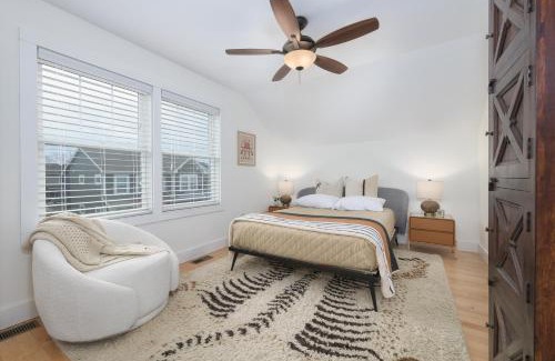 South Haven House | Beautiful home with year round swimming and hot tub!