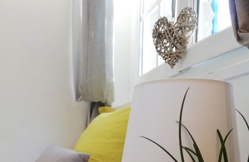 Charmes-sur-Rhone House | Beautiful house in the heart of the Menafauries