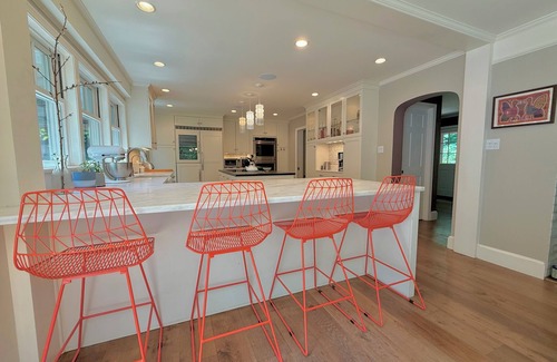 Glendale House | Beautiful House in the Woods: Huge Yard, Hot Tub