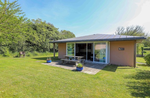 Guisseny Cottage | BEAUTIFUL HOUSE 100 METRES FROM THE BEACH WITH HEATED POOL