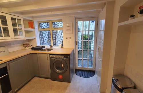 Bridgnorth House | Beautiful House and Elevated Garden In Bridgnorth