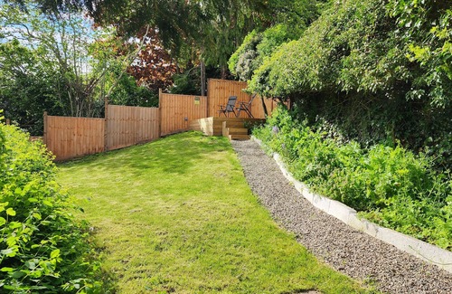 Bridgnorth House | Beautiful House and Elevated Garden In Bridgnorth