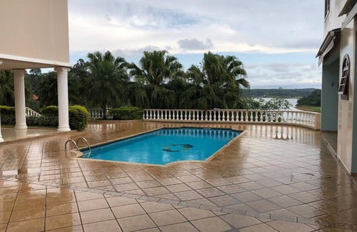 Ibiuna House | Beautiful House and Farm Overlooking the Dam! (We accept your pet!)