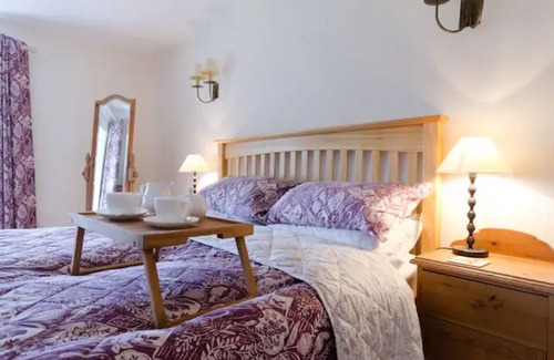 Dulverton House | Beautiful House and Garden - Dulverton, Exmoor