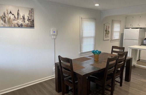 Greensboro House | Beautiful house close to downtown & Cone Hospital