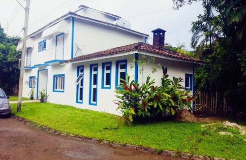 Guaratuba House | Beautiful house for season Bertioga