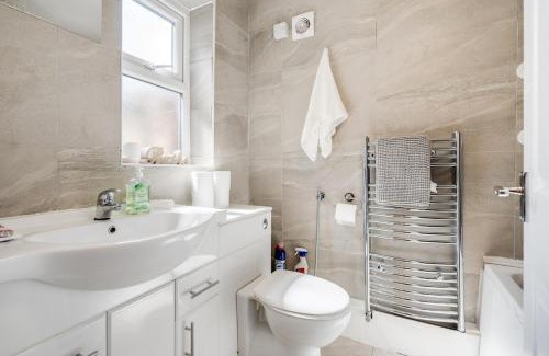 Liverpool House | Beautiful House - Free Parking - 5 mins to centre